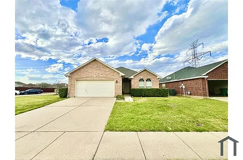 1101 Eastwick Dr Photo 1