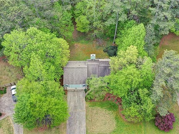 2nd image of 3702 Stoney View Dr