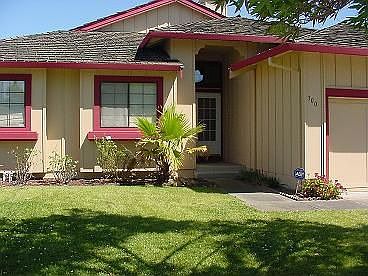 1st image of 300 Honeydew Dr