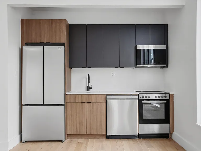 269 Winthrop St #2L — Photo 2