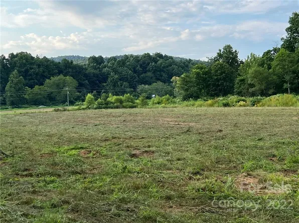 4282 Chimney Rock Rd #2, Hendersonville, NC 28792