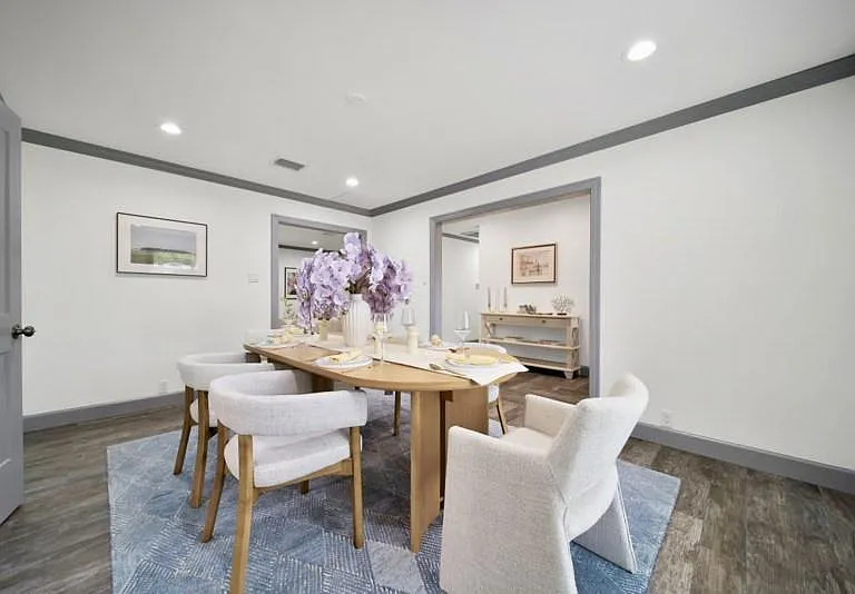 10042 Briar Forest Dr — Photo 5