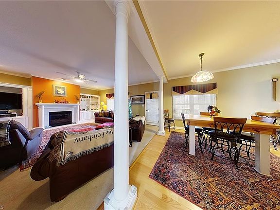 5th image of 437 Palmer Ct