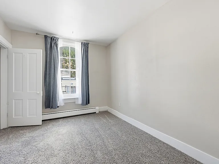 401 Rose St #2 — Photo 21