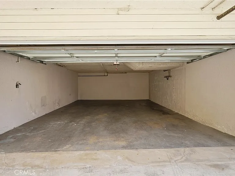 1433 S Beverly Dr — Photo 43