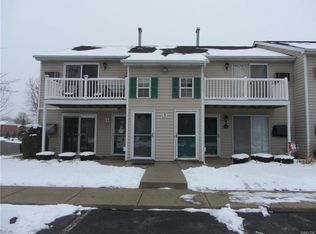 3B Sunmist Sq #B, Amherst, NY 14228