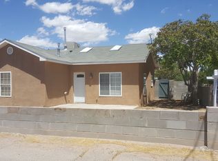 2703 Los Anayas Road Na, Albuquerque, NM 87104