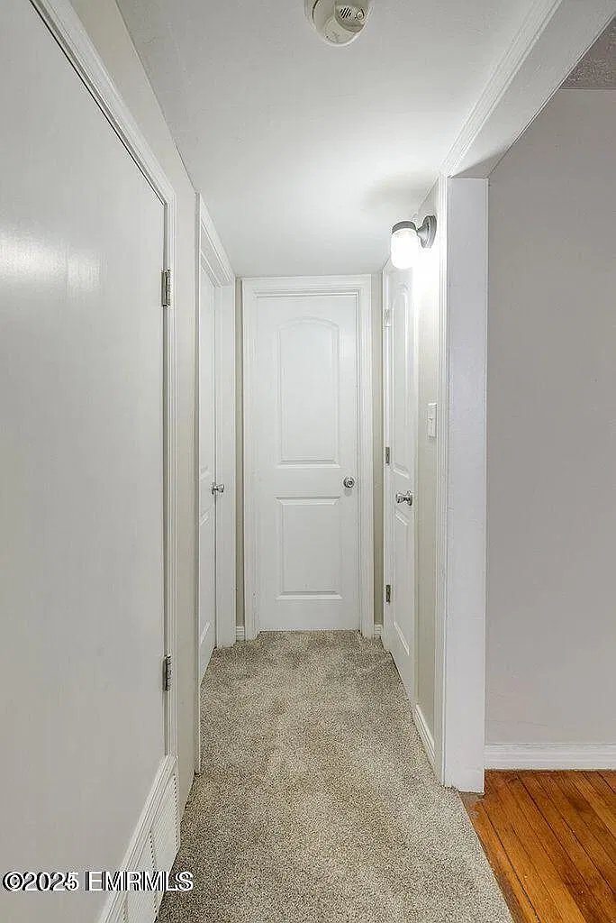 2 bed, 1.0 bath, $900 — Photo 4