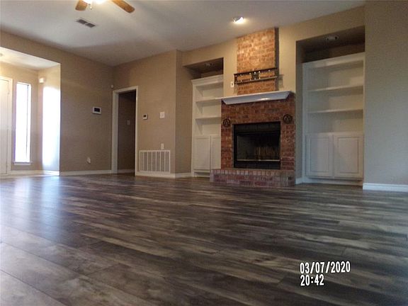 3rd image of 705 Wolf Creek Dr