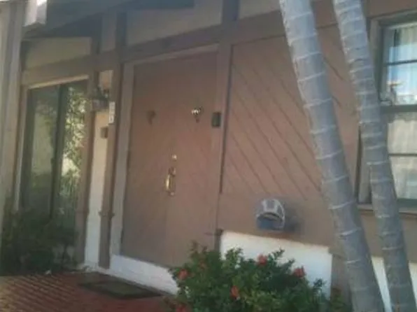 2669 Parkview Dr, Hallandale Beach, FL 33009