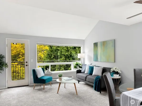12709 NE 116th Street #C304, Kirkland, WA 98034