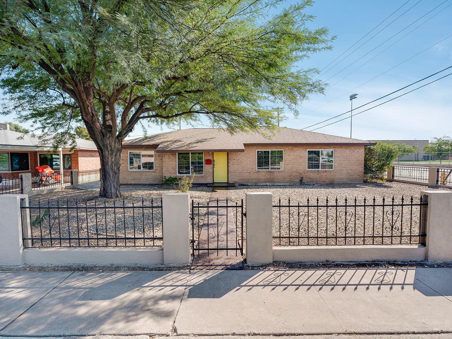 3 bed, 1801 sqft, $2,750 — Photo 1