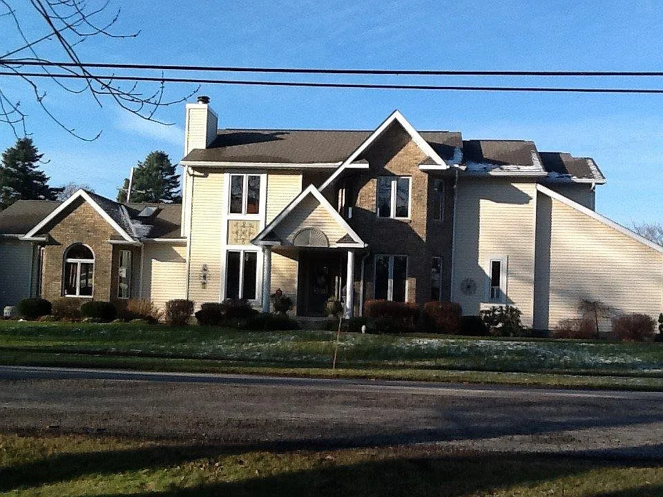 4606 Wolf Rd photo 1
