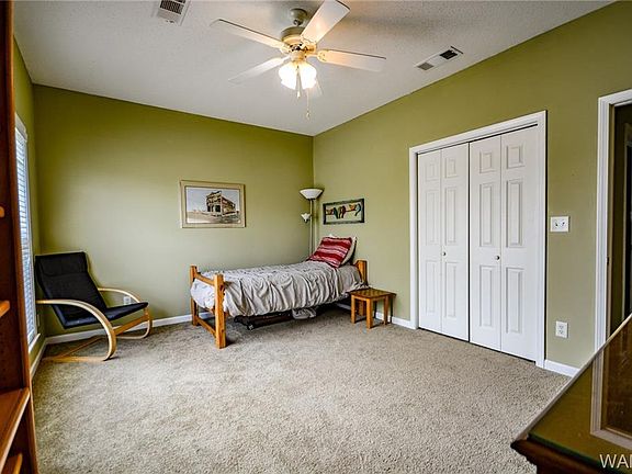 2nd image of 1882 Gaineswood Pl