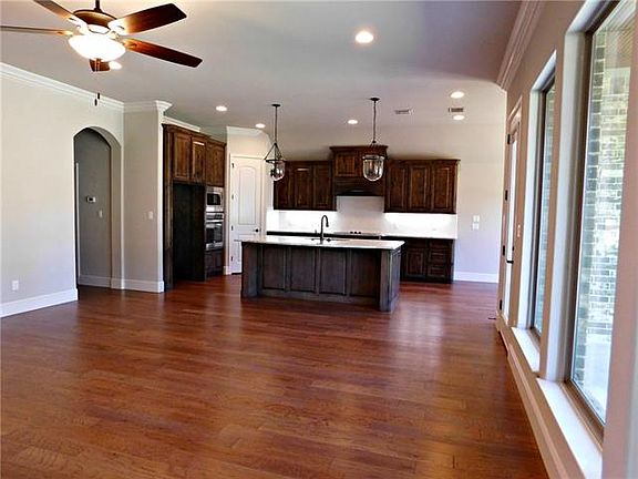 4th image of 6506 Arcola Ct