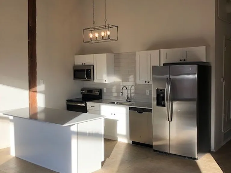 Delaware Lofts — Photo 39