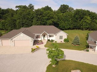 2401 N 100 W, Bluffton, IN 46714