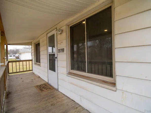 35799 Park Pl, Romulus, MI 48174