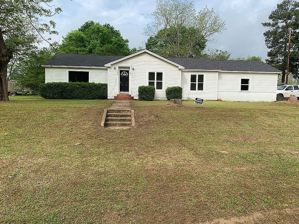 1st image of 700 S Kaufman St