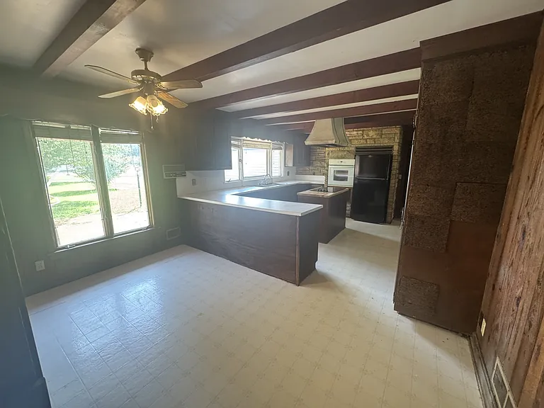 151 Rucker Ln — Photo 3