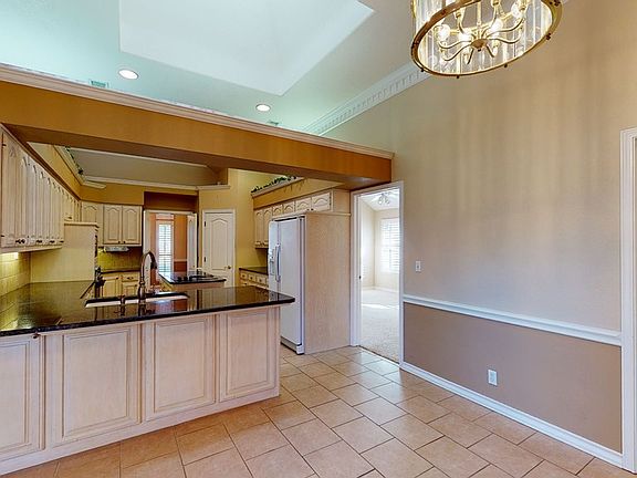 3rd image of 1507 Pecan Pl