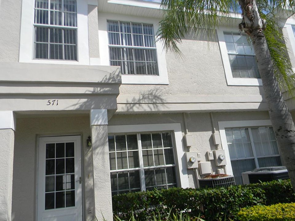 1st image of 571 Kensington Lake Cir