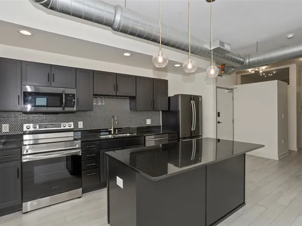 119 4th St #408, Des Moines, IA 50309