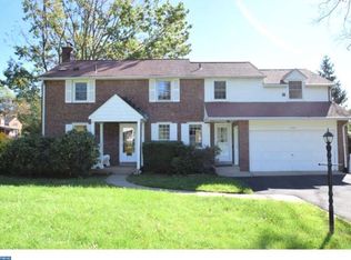 528 Lindley Rd, Glenside, PA 19038