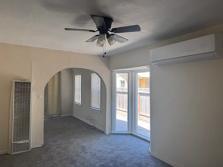 1414 Hayne Ave — Photo 6