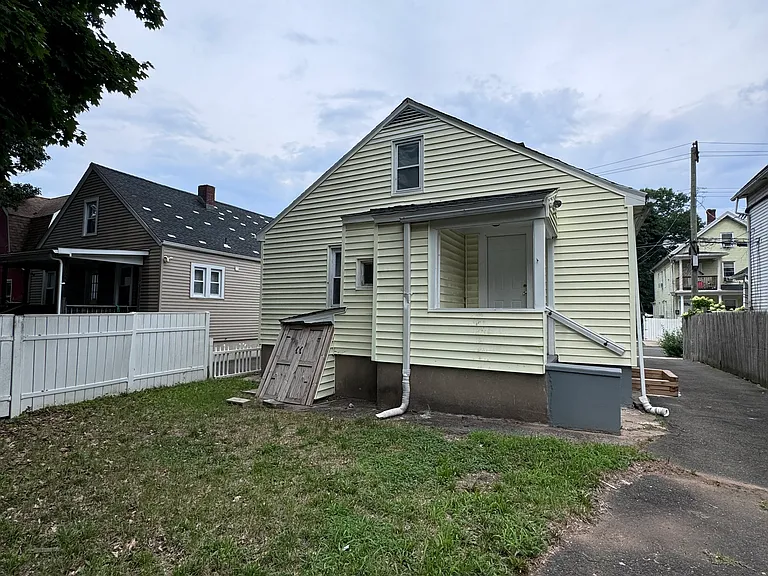60 Admiral St #0 — Photo 13