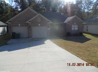 6809 Springtree Ln, Little Rock, AR 72209