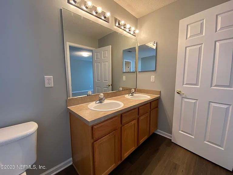 3783 Lauren Oak Ln E — Photo 11