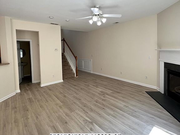 5th image of 92 Flatwood Trl