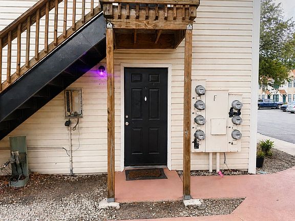 2nd image of 2302 Maki Rd APT 33