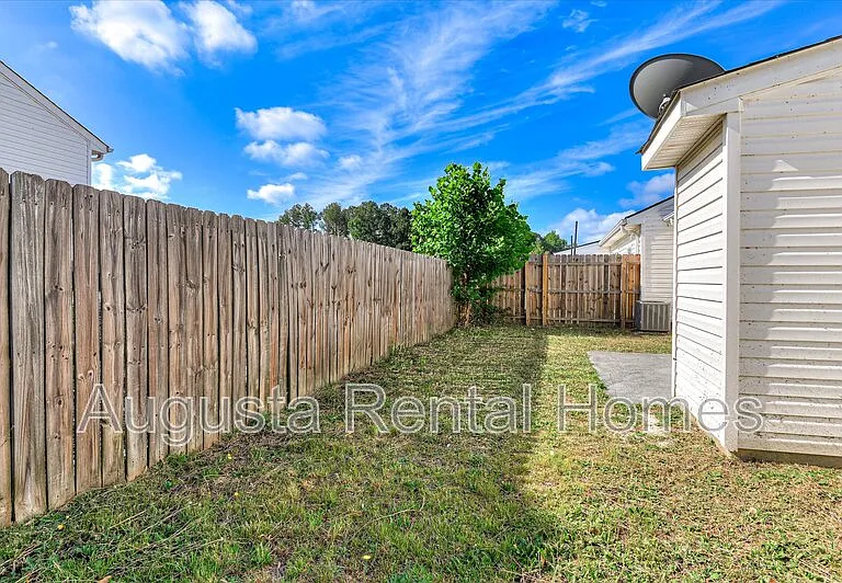 7002 Reagan Cir #1 — Photo 32