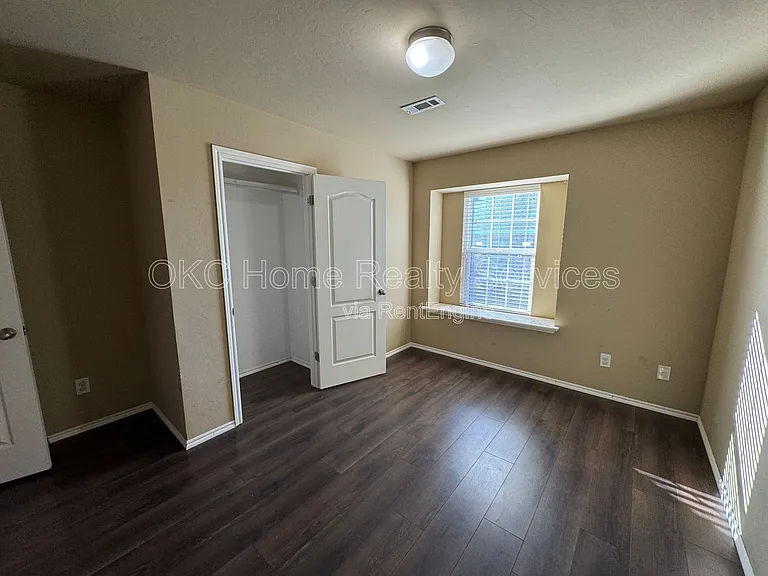 6052 Johnnie Ter — Photo 13
