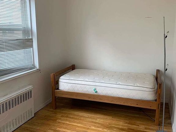 3rd image of 350 E 30th St #6WW