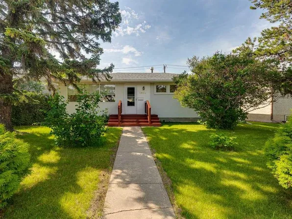 5958 West Park Cres, Red Deer, AB T4N 1G3