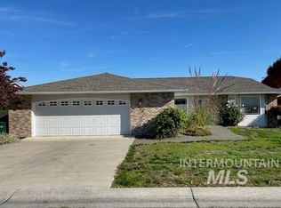 921 Cypress St, Lewiston, ID 83501