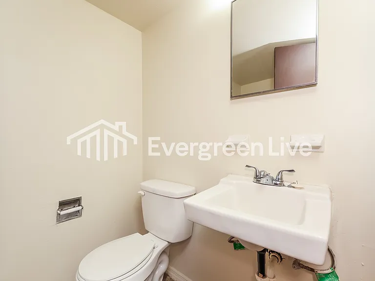7787 Mount Hood Dr — Photo 14