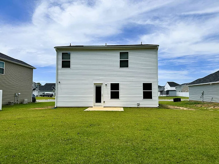 240 Melbourne Dr — Photo 19