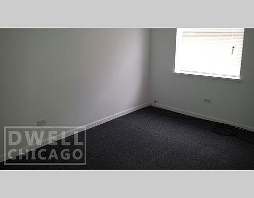 5th image of 5001 S Drexel Blvd Unit 303