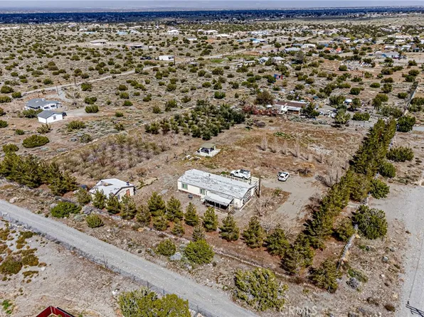 3088 White Fox Trl, Phelan, CA 92371