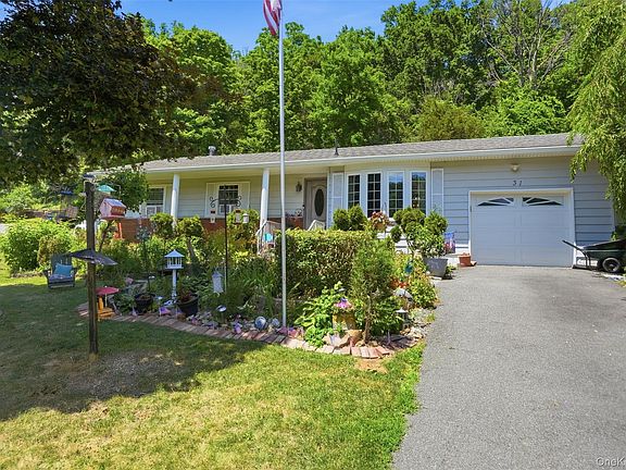 3rd image of 31 Park Hill Drive