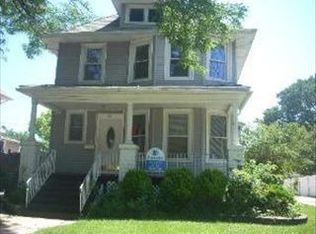 811 N 5th Ave, Maywood, IL 60153