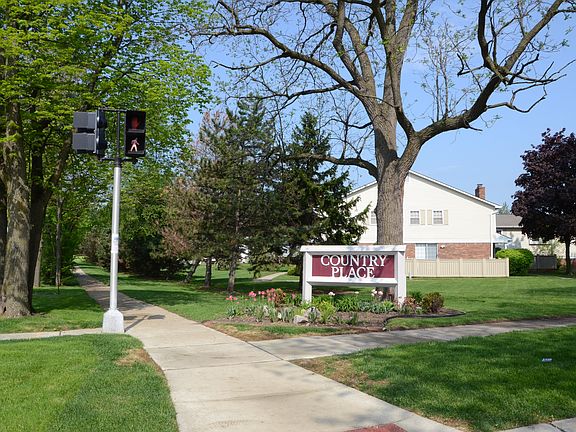 2nd image of 20828 W Glen Haven Cir