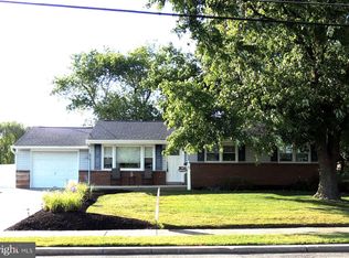 10 Livingstone Rd, Sewell, NJ 08080