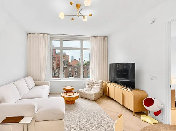 29-18 41st Ave Unit 5A, Long Island City, NY 11101