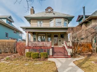 719 S Ridgeland Ave, Oak Park, IL 60304