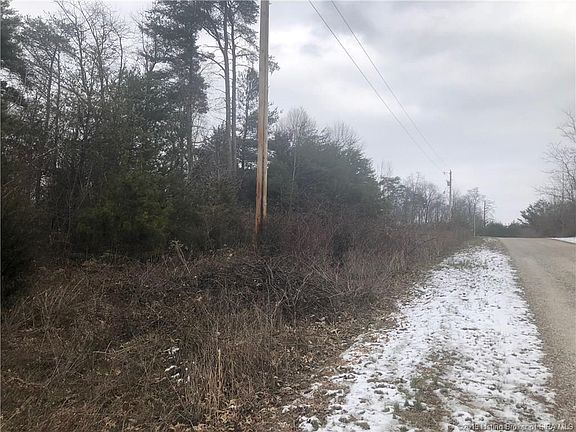 4th image of Wolf Creek Dr